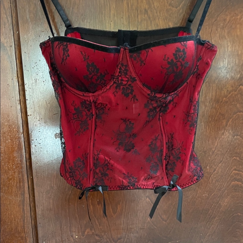 Chic Red and Black Floral Camisole